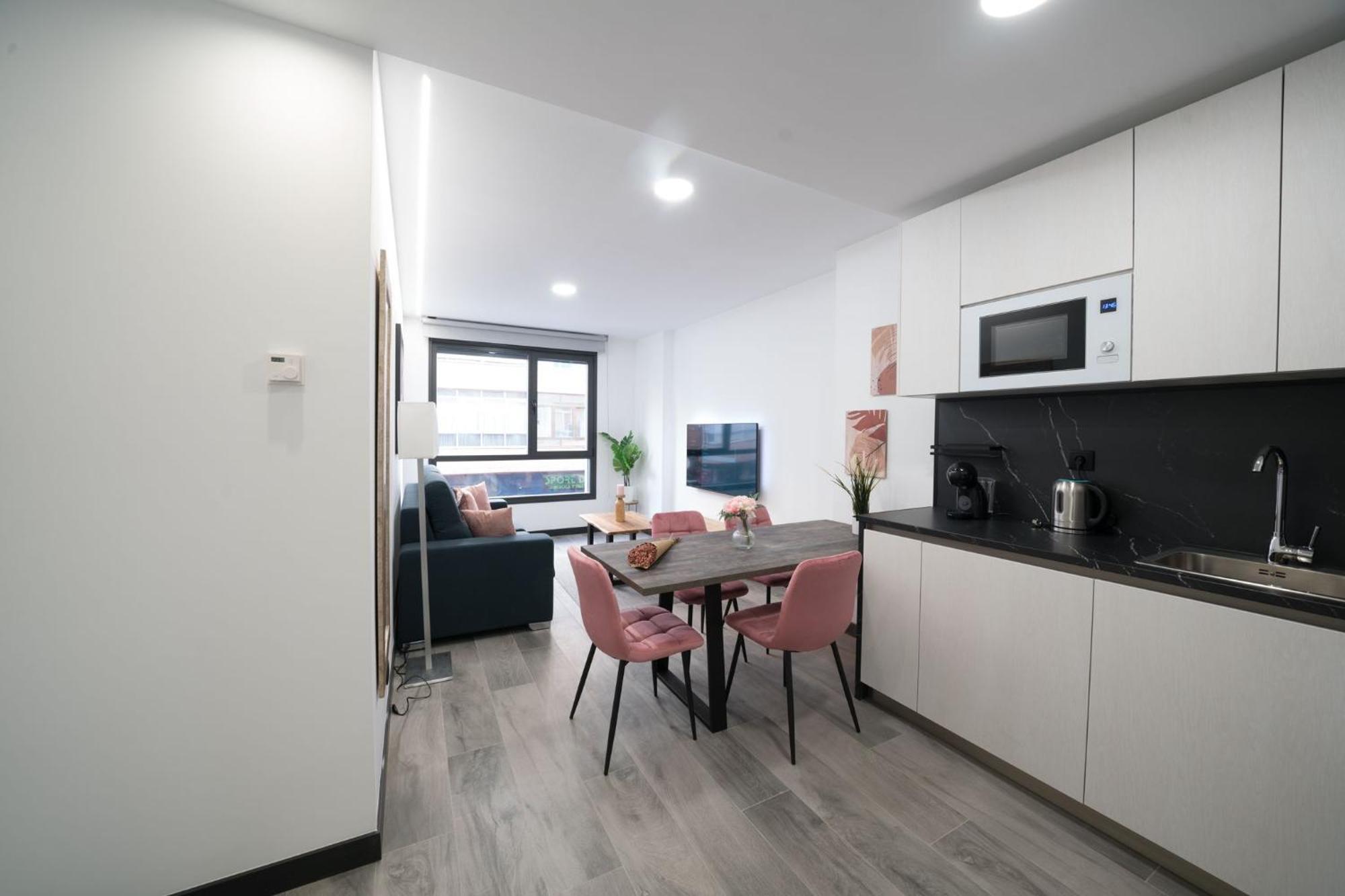 Apartamentos Go La Circular-Parking Gratuito บายาโดลิด ภายนอก รูปภาพ